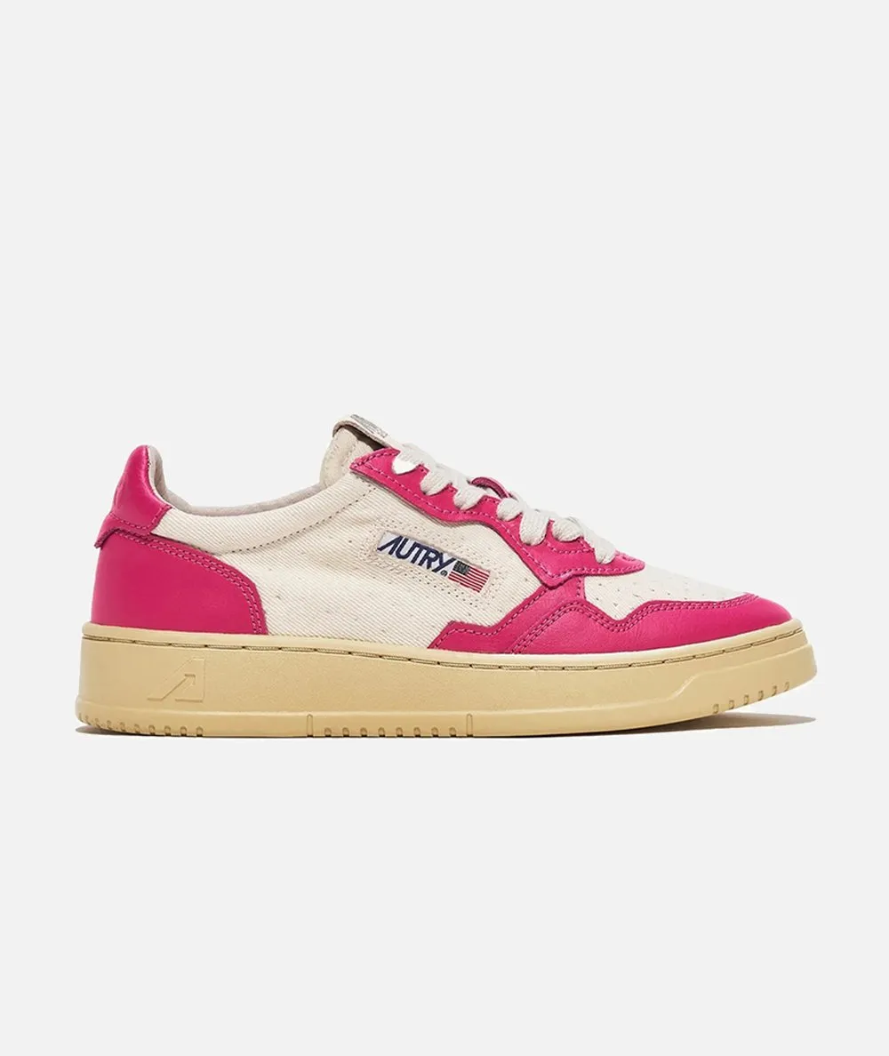 AUTRY DONNA--Medalist Low sneakers in suede and leather